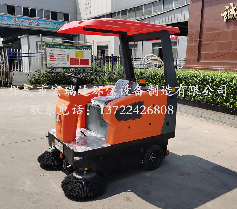 HRD-1450半封閉駕駛式掃地車 HRD-1450半封閉駕駛式掃地車